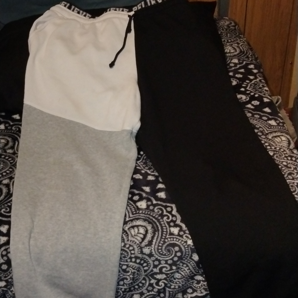 Junior sweats